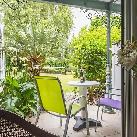 Domaine Du Limonay, The Originals Collection Holiday home Saint-Meloir-des-Ondes