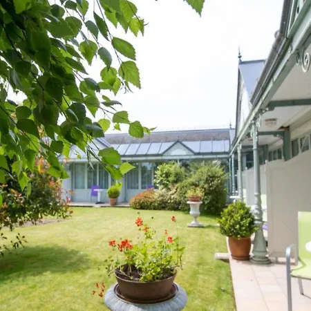 Holiday home Domaine Du Limonay, The Originals Collection Saint-Meloir-des-Ondes