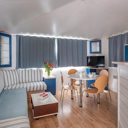 Holiday home Domaine Du Limonay, The Originals Collection Saint-Meloir-des-Ondes